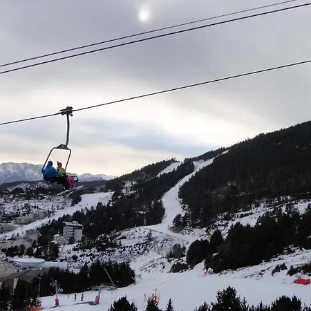 Les Angles: Esqui, Base Nautica, Naturaleza, Bike Park, ... דירה *