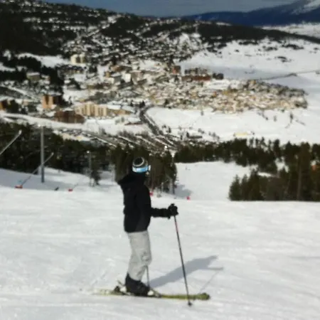 Les Angles: Esqui, Base Nautica, Naturaleza, Bike Park, ... *